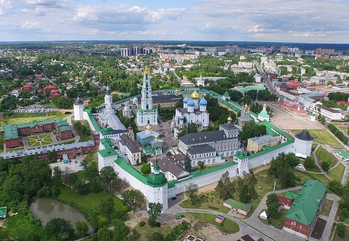 Спнет сергиев посад. Троице-сергиева лавра сергиев посад. троице-сергиева лавра, 1337 год, сергиев посад. монастырь в сергиевом посаде.