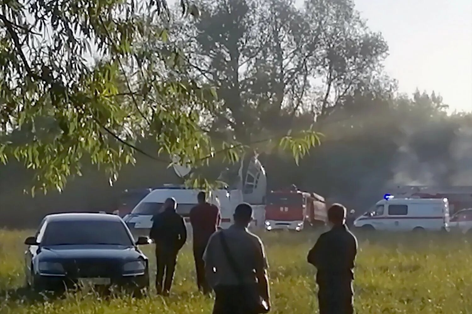 06 2024. 06 2024. Дтп с mercedes на зубовском бульваре в центре москвы. 06 2024. Трагедия 23.