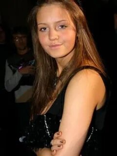 Ангина певица википедия