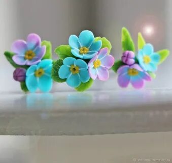 Незабудка из глины