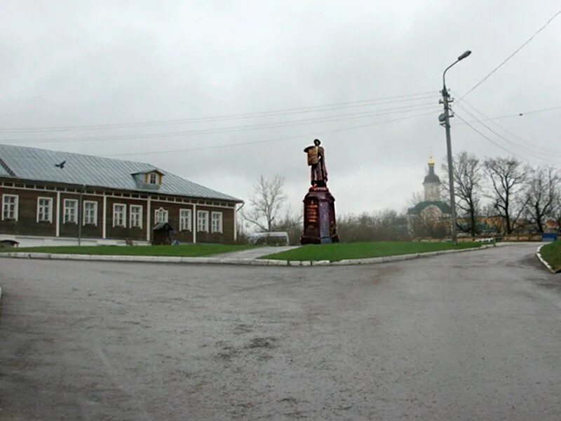 Памятник Владимиру Мономаху в Смоленске. Памятник князю Владимиру в Смоленске. Памятник князю Владимиру Мономаху. Памятники культуры смоленской земли