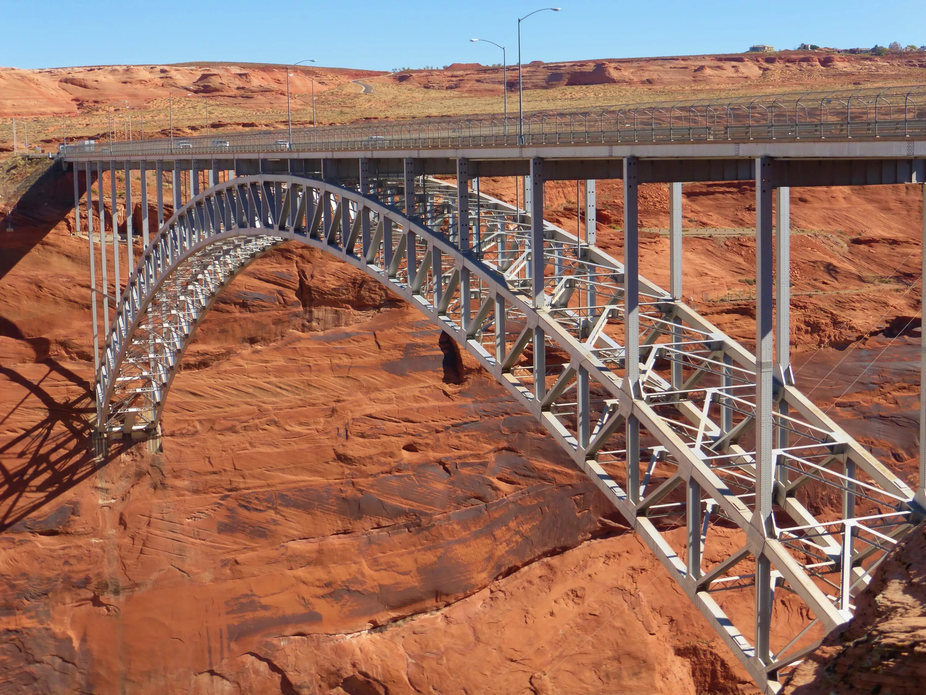 Монолитные мосты. Мост Глен-каньон. Мост Навахо Аризона. Арочные ферменные мосты. Железобетонный арочный мост Висбаден.