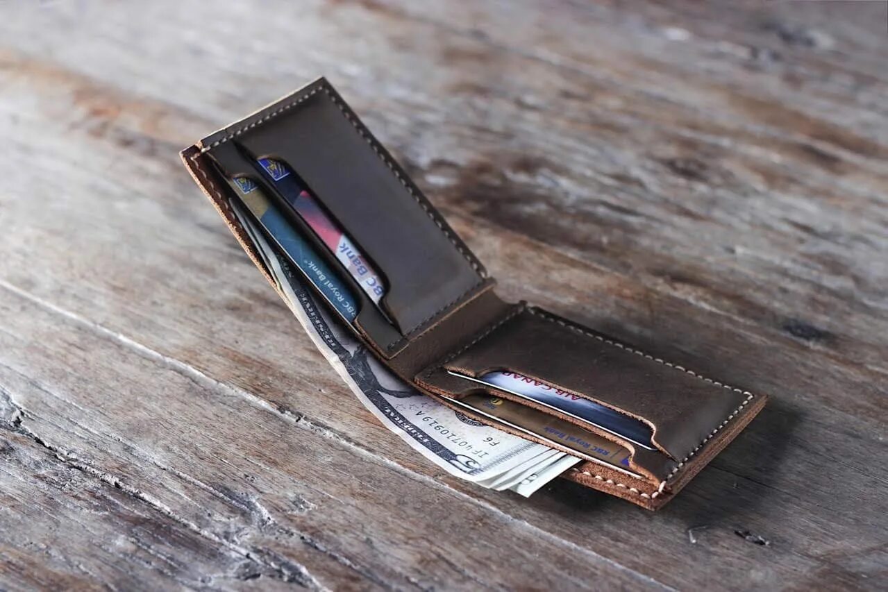 Leather wallet. Leather wallet handmade. man handmade leather wallet. apple leather wallet. wallet вручную.