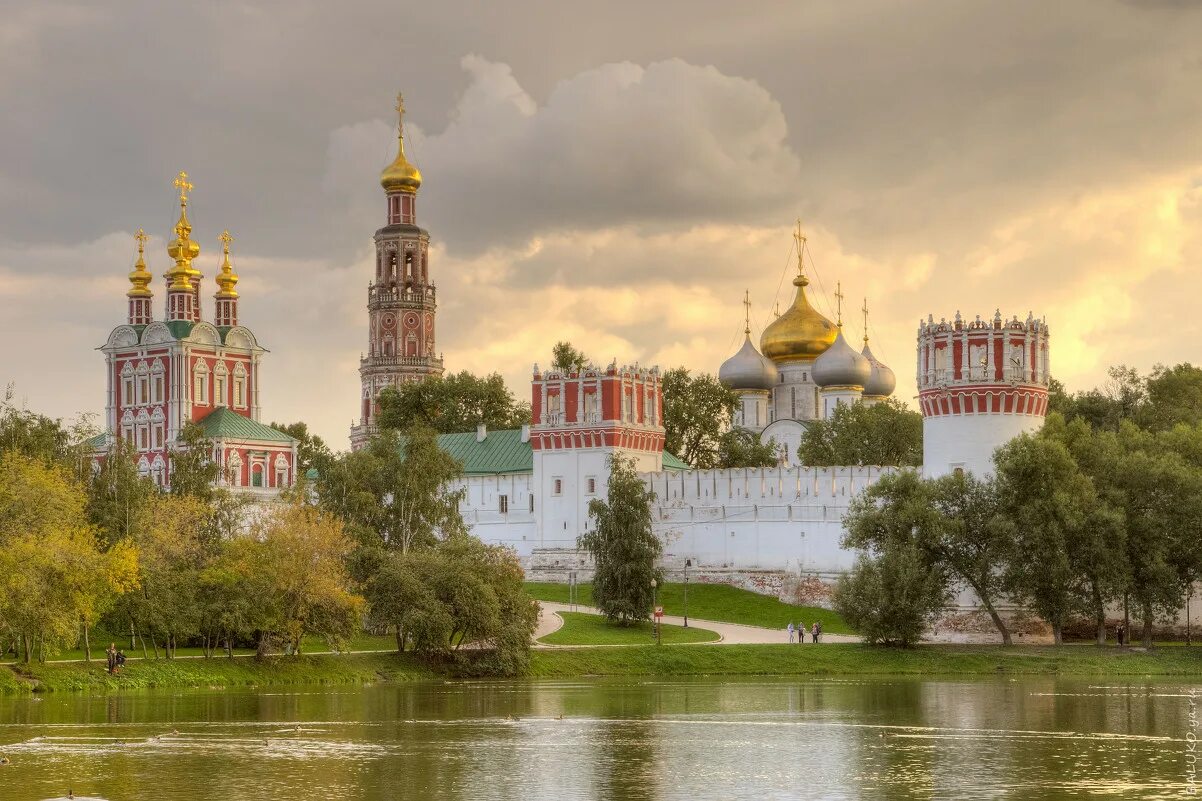 Казанский новодевичий монастырь. Новодевичий монастырь в Москве. Богородице-Смоленский Новодевичий женский монастырь, Москва. Новодевичий монастырь Хамовники.