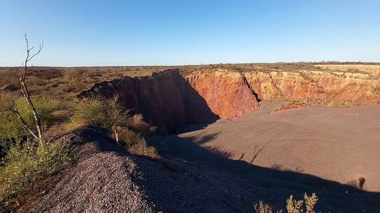 Провалы в березниках и соликамске. Упадок бизнеса. Березники карст. Карьерный провал. Провалы в березниках и соликамске.
