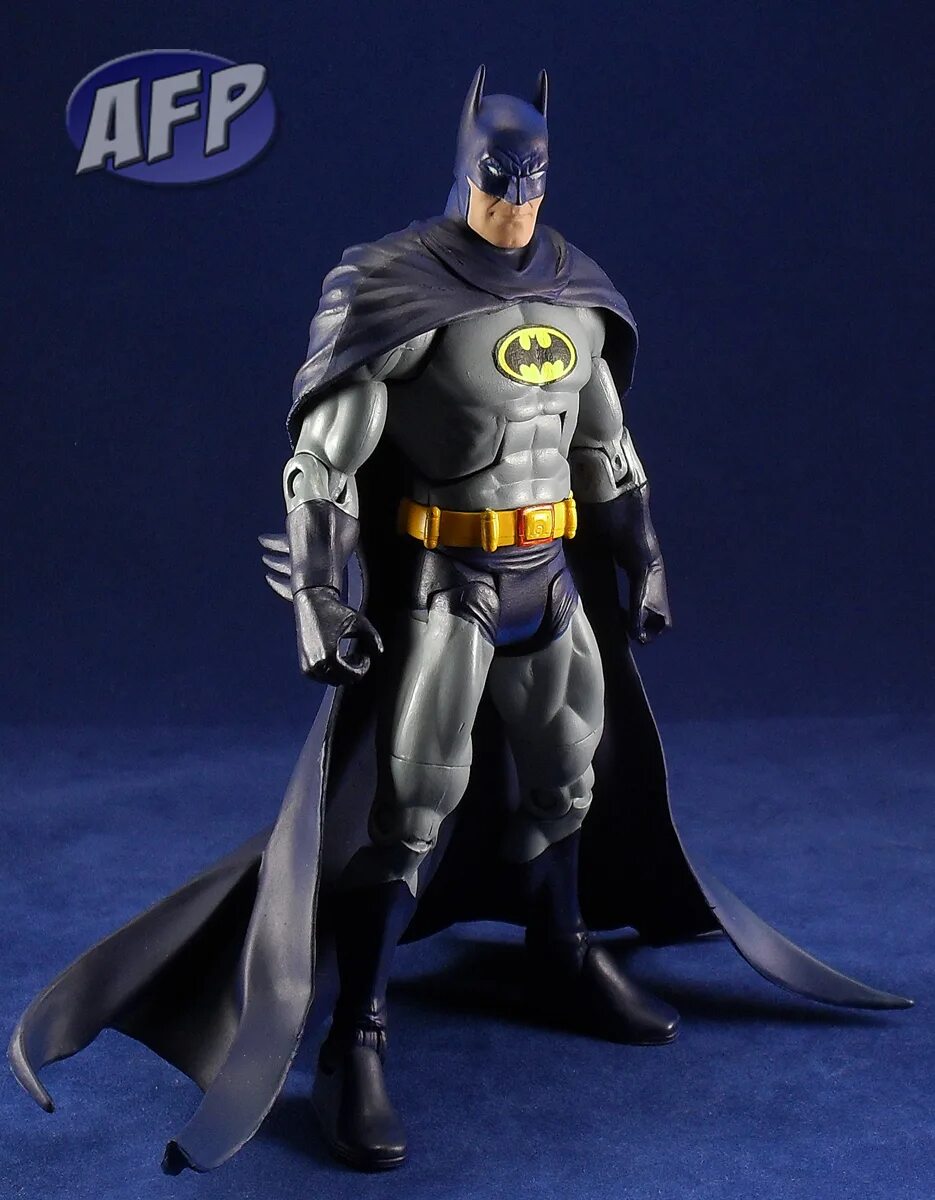 DC Figure Action Batman Classic. New 52 Blue Batman Classic. Классический Бэтмен. Batman icons DC. Batman cape