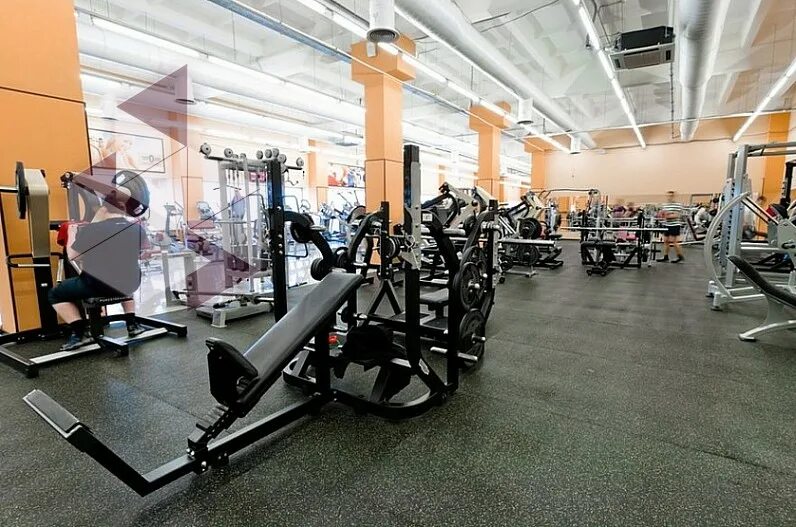 Фитнес хаус санкт петербург на пискаревском. Бассейн фитнес хаус спб. Фитнес хаус вывеска. Пилатес арт. Fitness house пискаревский 25.