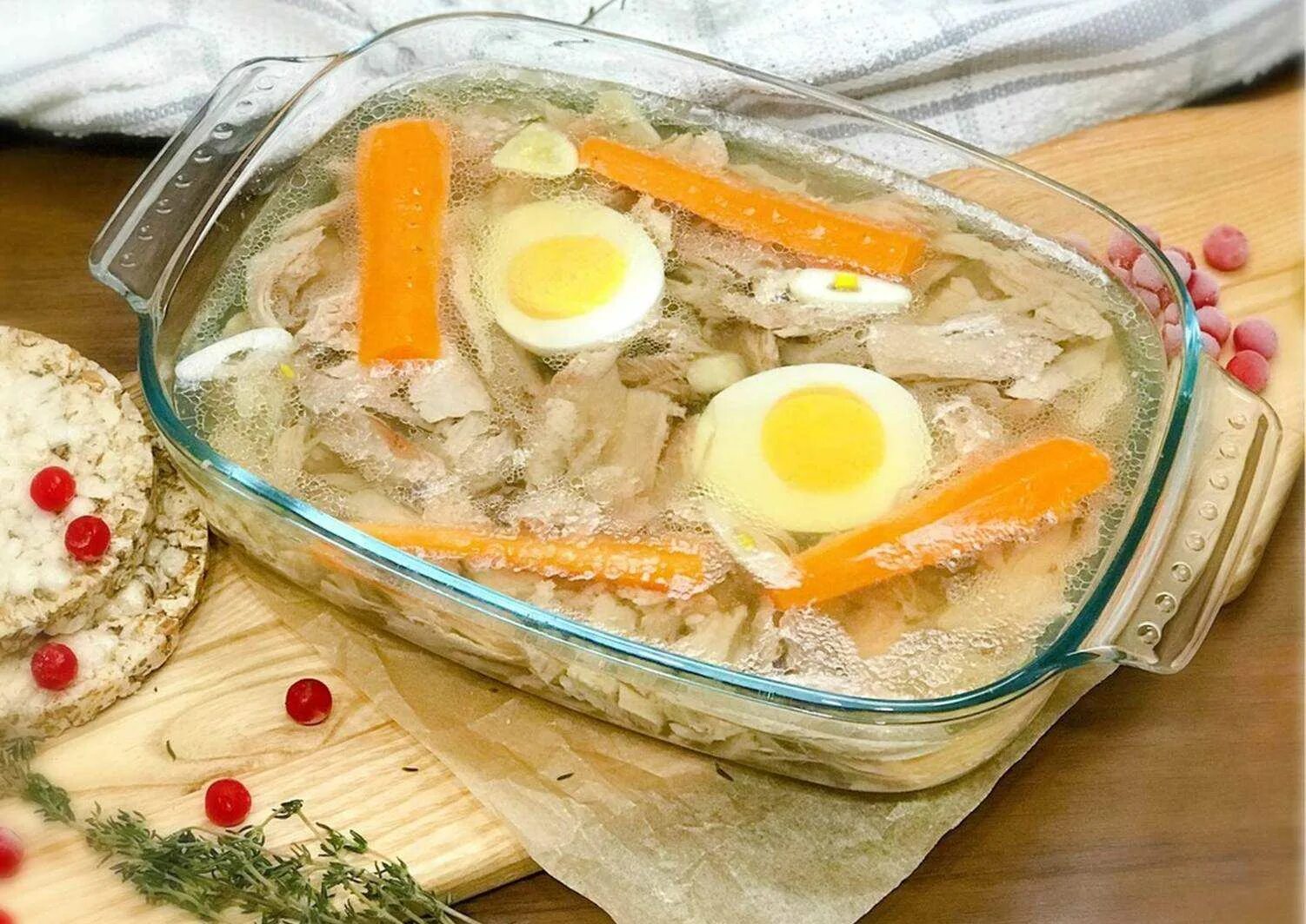 Холодец индейка магнит. Заливное из говядины и индейки. Холодец рецепт классический из индейки. Холодец рецепт классический из индейки. Холодец калинка.