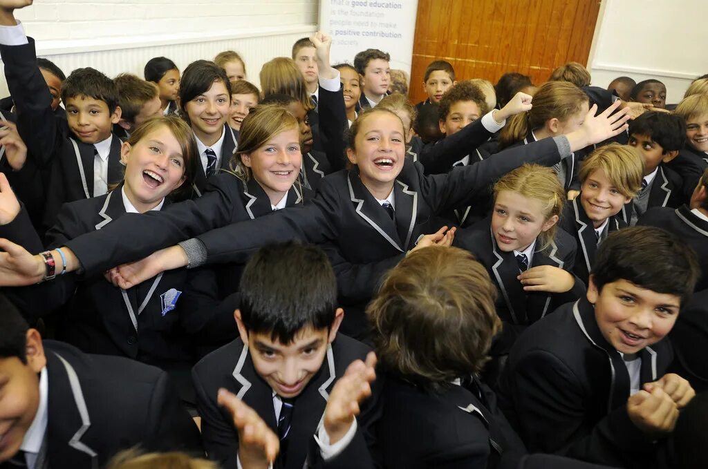 Opening school. После школьное образование в Швеции. Secondary School in England. Начало учебного года в Швеции. Secondary Schools in Britain.