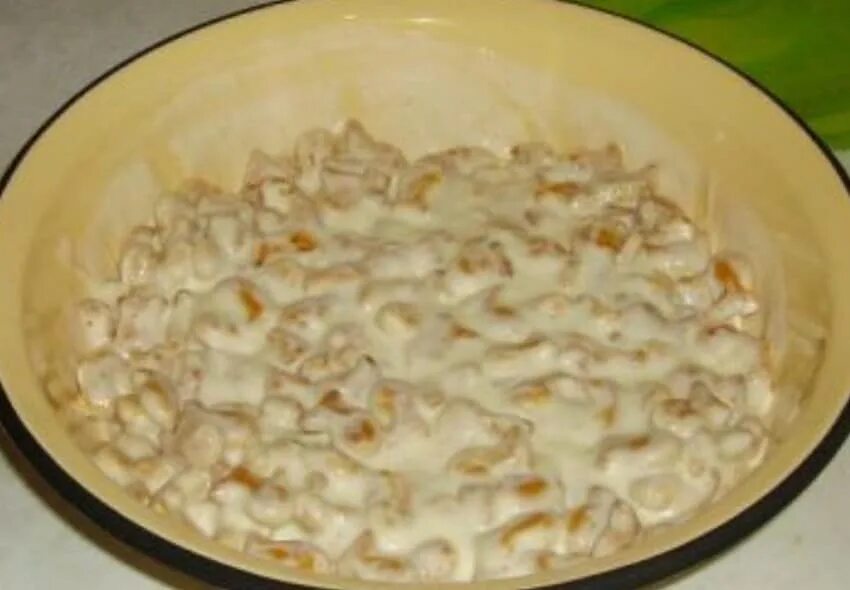 торт с крекером рыбки и сметаной. торт с крекером без выпечки. торт печенье сметана без выпечки. торт из крекера. торт без выпечки из крекера рыбки.