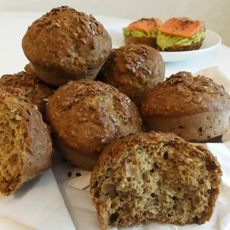 Выпечка пп из ржаной муки. Пп из ржаной муки. Тыквенный хлеб. Рассыпчатый пирог с грушей. Пп из ржаной муки.