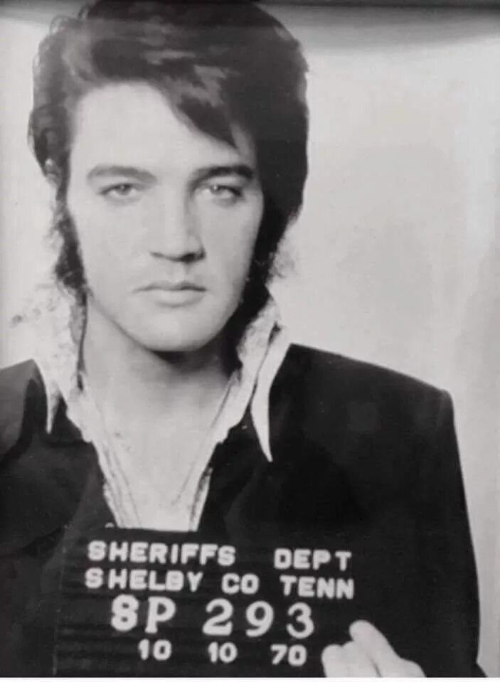 Elvis presley in times. Elvis presley - help me make it through the night. Elvis presley - for the good times. Элвис тейк май хенд. Кентукки певец.