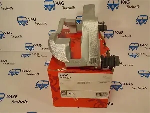 Суппорта т5. Скоба переднего суппорта wv t5. скоба прижимная тормозного суппорта фольксваген т4. скоба суппорта фольксваген trw. скоба переднего суппорта т4 abl.