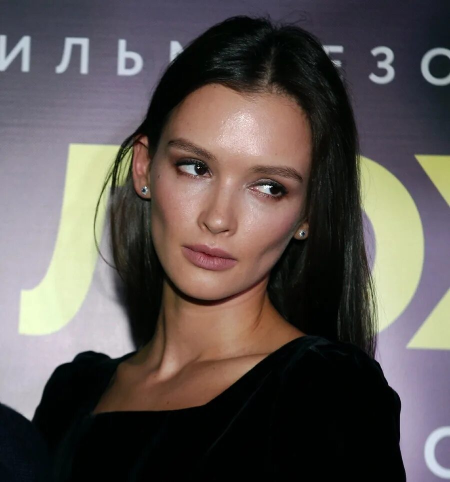 Паулина фото. Паулина Андреева фото 2020. Паулина Миро. Паулина Андреева макияж. Паулина Андреева серьги.