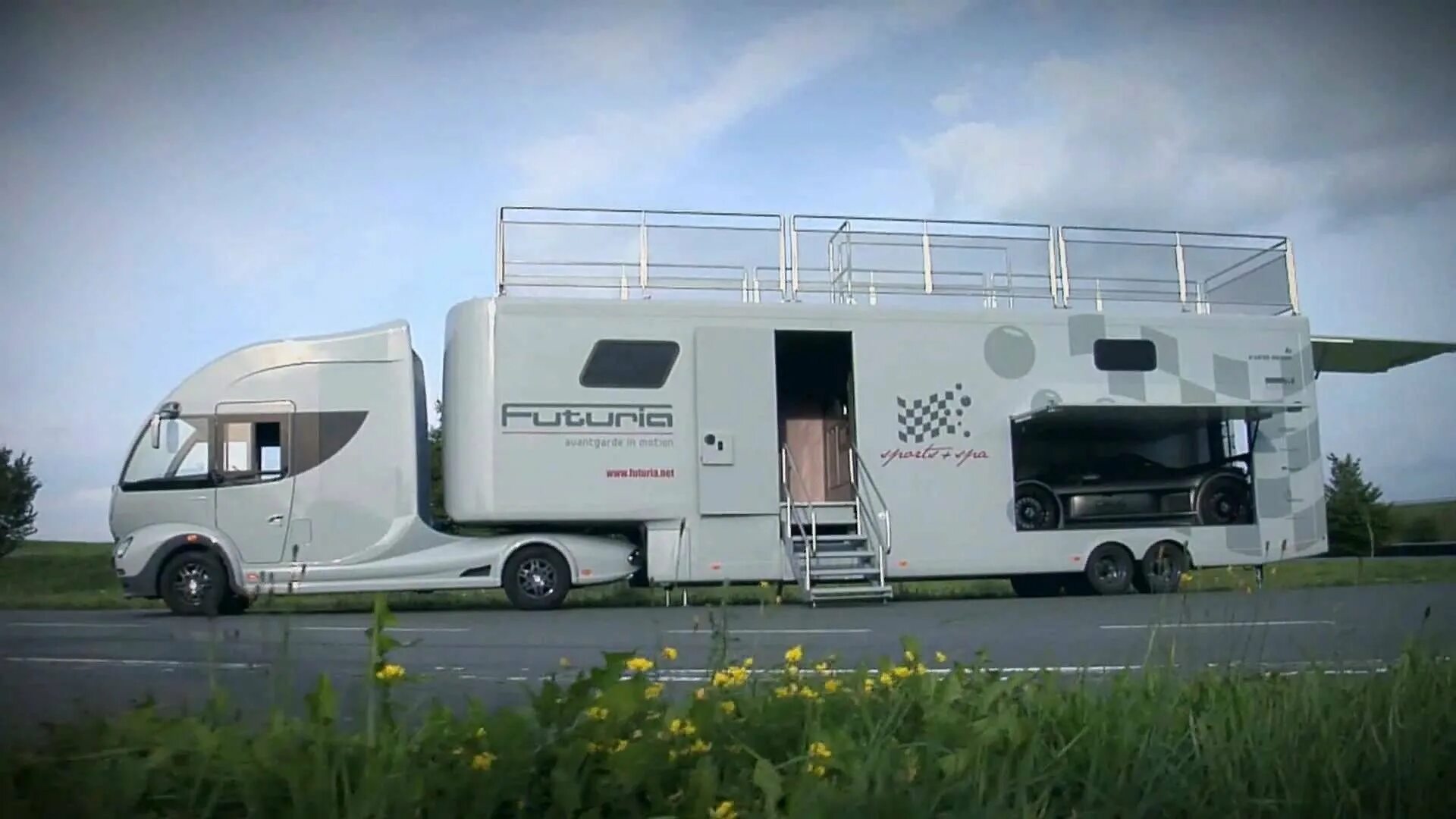 Автодом morelo palace 93 mb. Volvo vnl motorhome. Самый большой трейлер. Самый большой трейлер. Вольво внл автодом.
