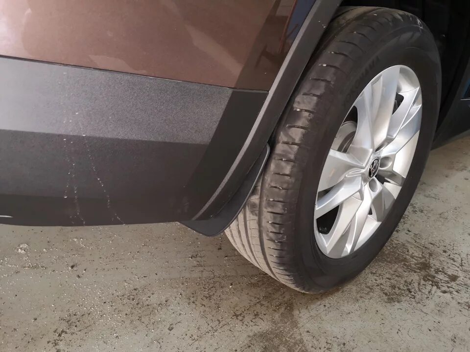 Брызговик задний кодиак. Vag 565075101 брызговики задние. брызговики kodiaq sportline задние. брызговики шкода кодиак рс. vag 565075101a.