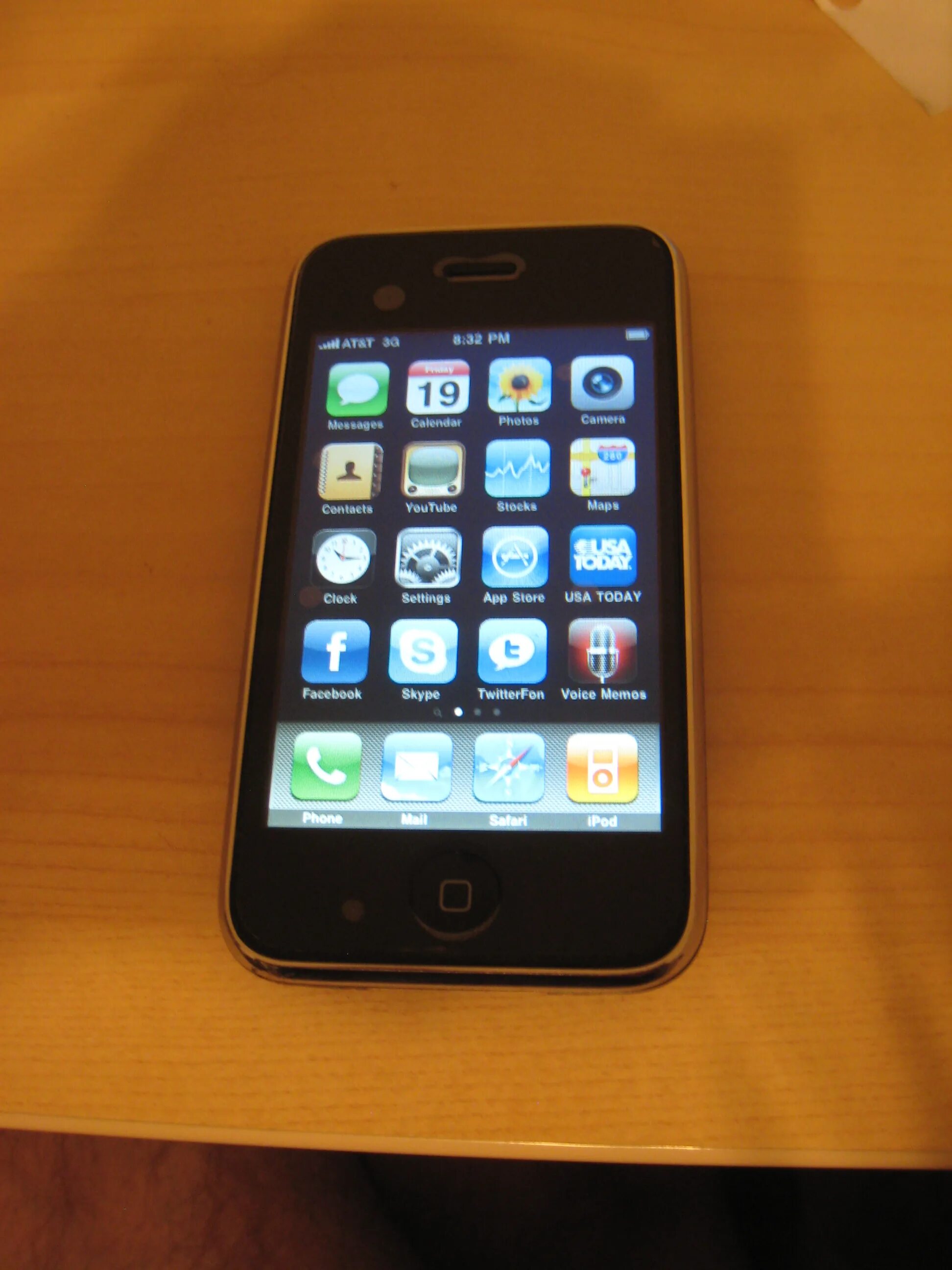 Айфон 3 андроид. Iphone 3g. iphone 3. mini iphone 3g. айфон 3 джи эс.