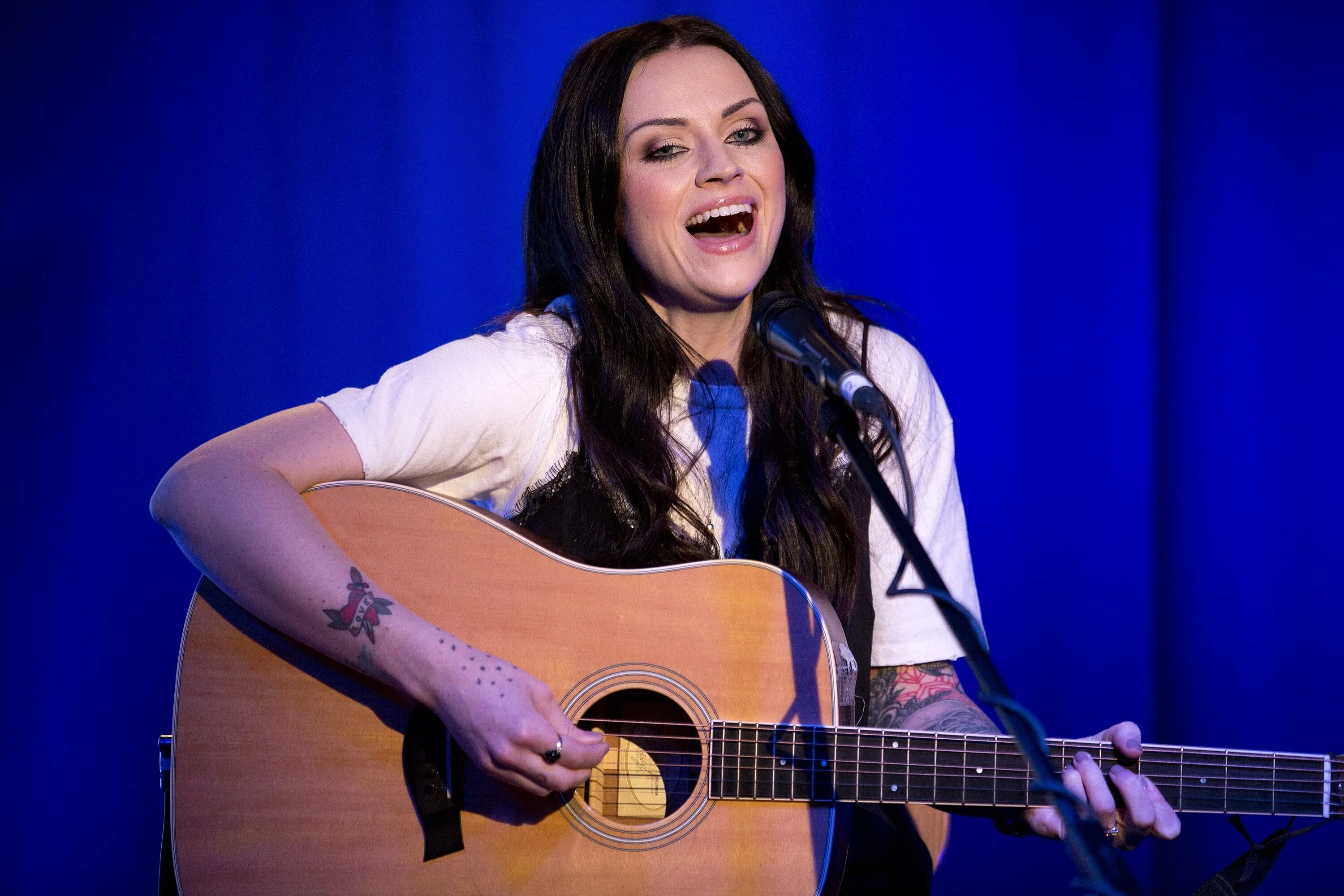 Эми экер. Emi adams balshie glaza. Эми экер. Amy macdonald. Amy stylish.