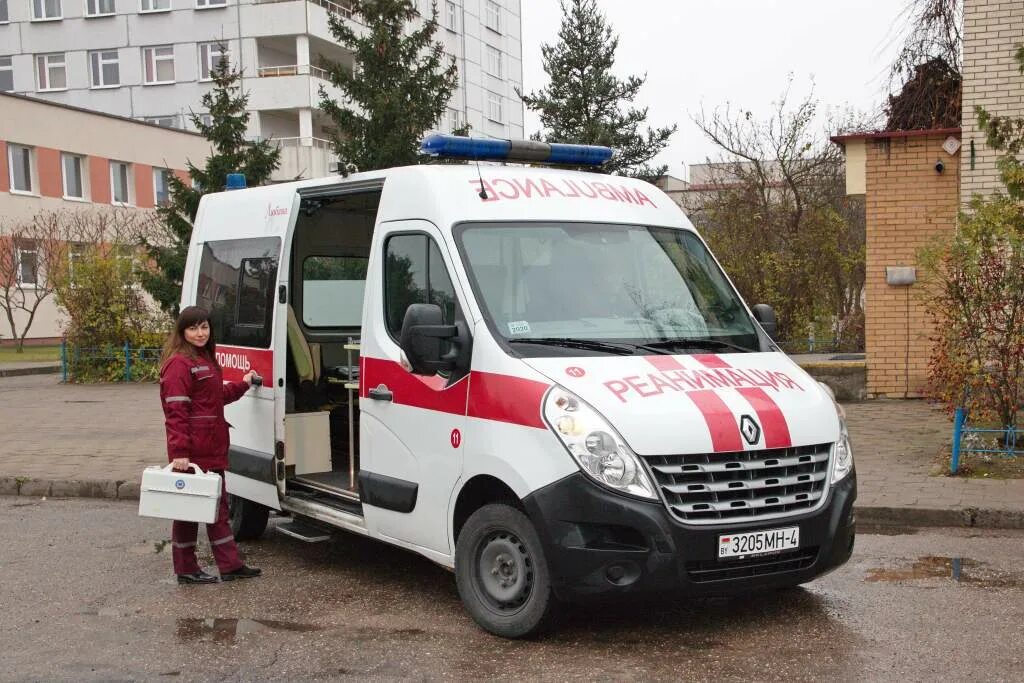 Молодые врачи скорой помощи. Фельдшер сочи. Фельдшер сочи. Фельдшер сочи. Спортивные клубы фельдшер.