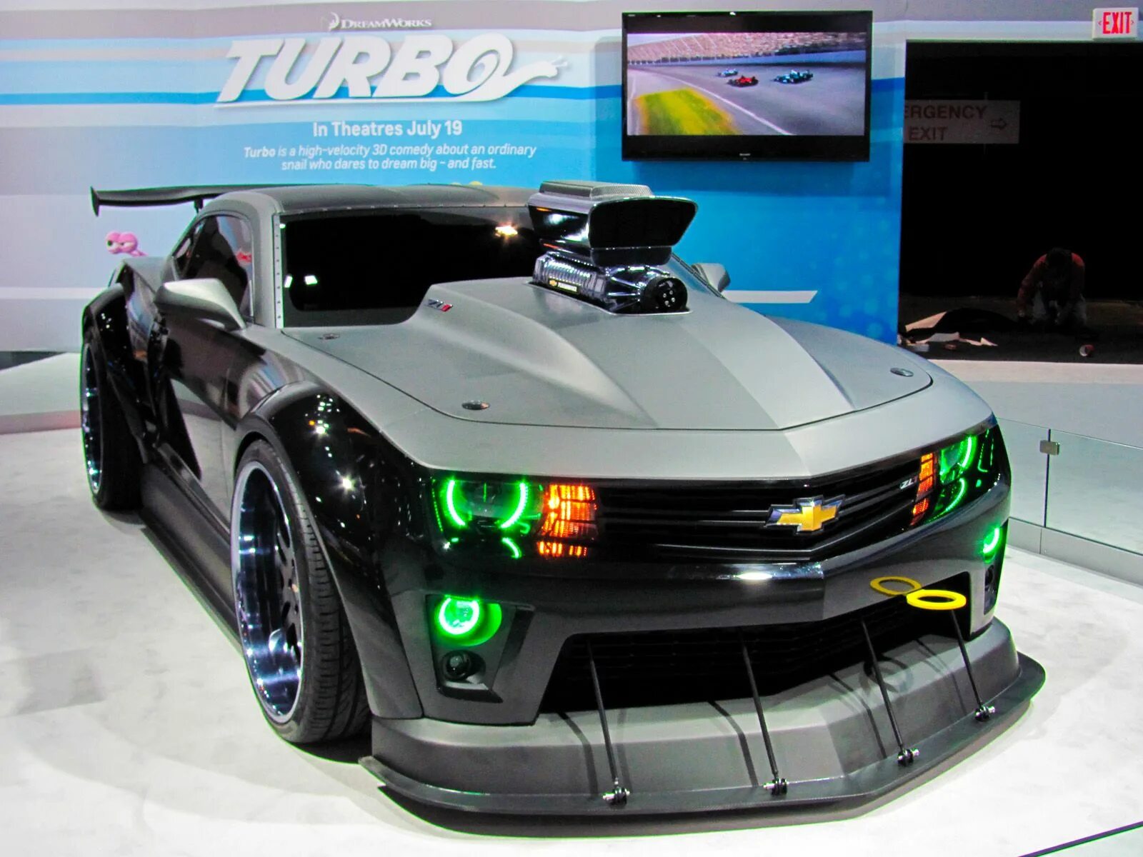 Какие крутые тачки. Chevrolet Camaro zl1 Turbo. Шевроле Камаро zl1 2020. Шевроле Камаро спорт турбо. Chevrolet Camaro Custom турбо.