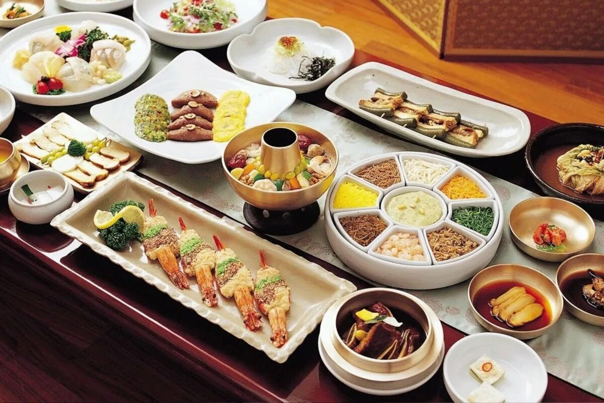 Южный обед. Национальная еда Северной Кореи. Корейская Национальная кухня. Традиционный корейский обед. Национальная кухня Южной Кореи.