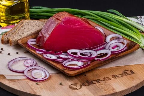 Тунец холодного копчения
