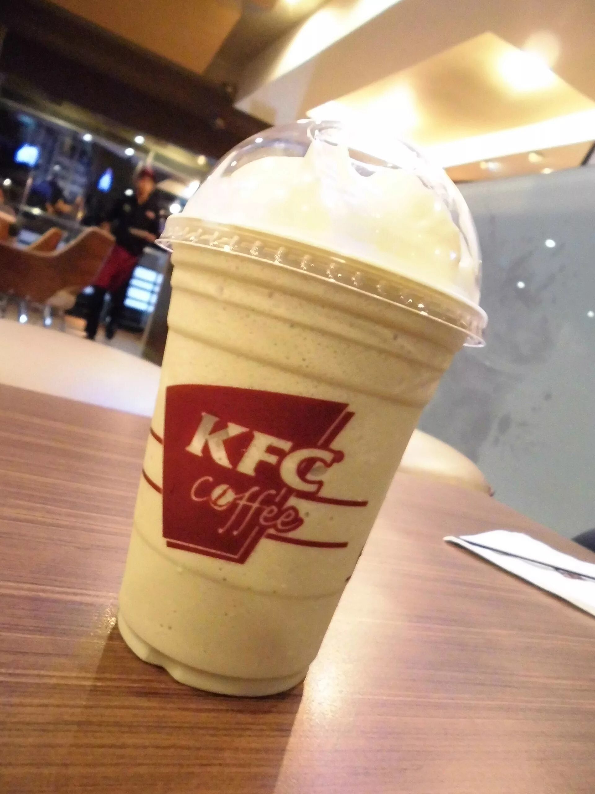 Kfc напитки. Старбакс кфс. айс кофе кфс. айс латте кфс. напитки в кфс в кфс.
