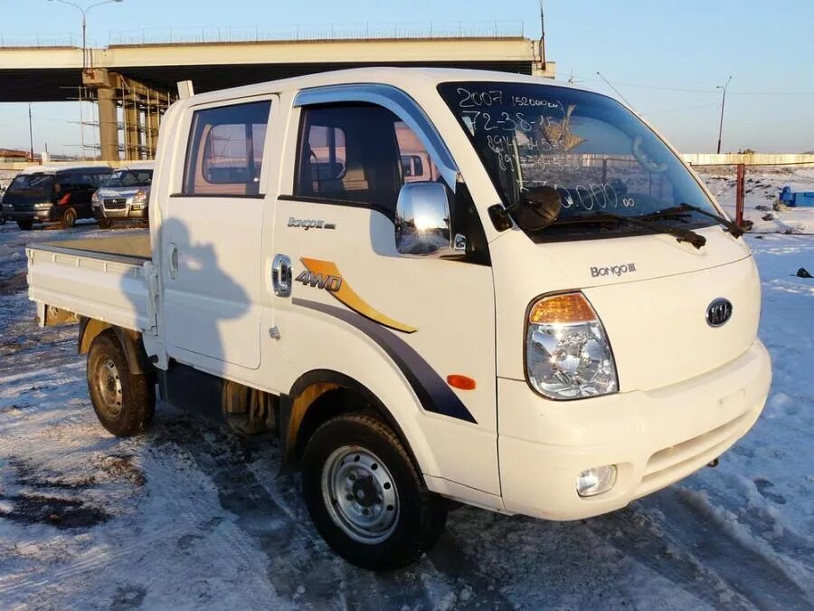 Дром хабаровский грузовики. Kia Bongo III, 2007. Kia Bongo 4x4 2021. 2003 Kia Bongo III. Kia Bongo III, 2022 год.