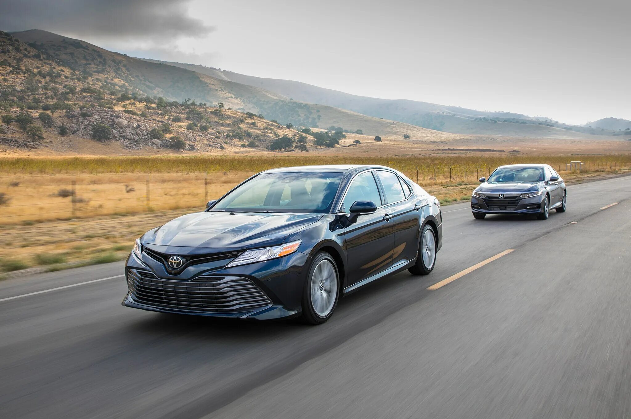 Accord vs. Honda accord vs toyota camry. toyota camry 2018 пол. honda accord toyota camry. honda accord 2018.