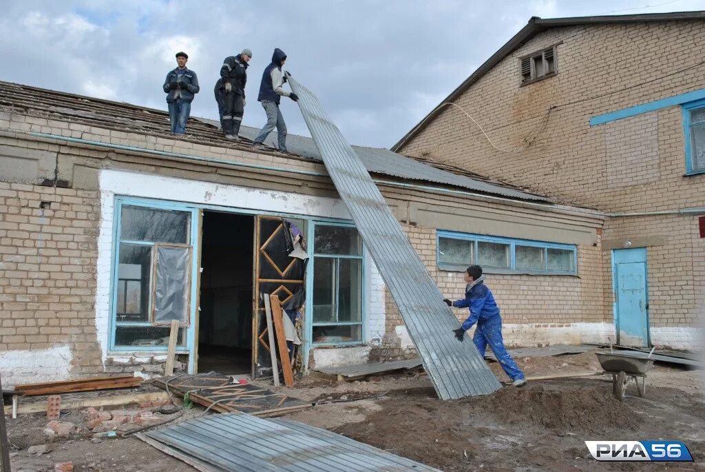 Погода в поселке красногорский. Поселок Красногорский Асекеевский район. Оренбургская область Асекеевский район поселок Красногорский. Чкаловский Асекеевский район. Посёлок Чкаловский Оренбургской области.