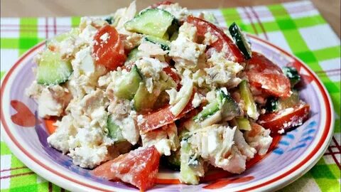 Салат с курицей помидорами сыром огурцами