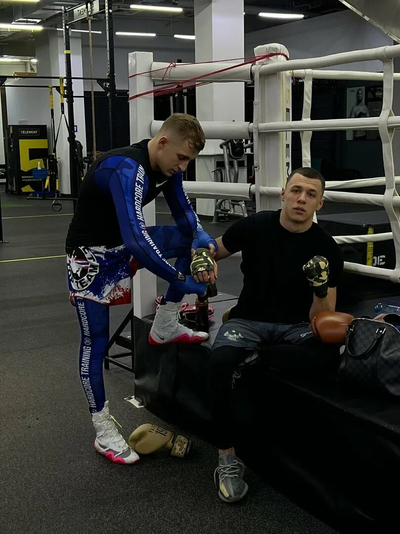 Александр стоун биография личная жизнь Саша Стоун: интервью о пользе спорта и роли блогеров в жизни молодежи. Спорт-Экс