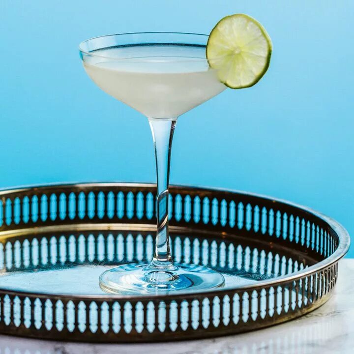 Gimlet. Gimlet cocktail. джин гимлет. буравчик коктейль. gimlet коктейль.