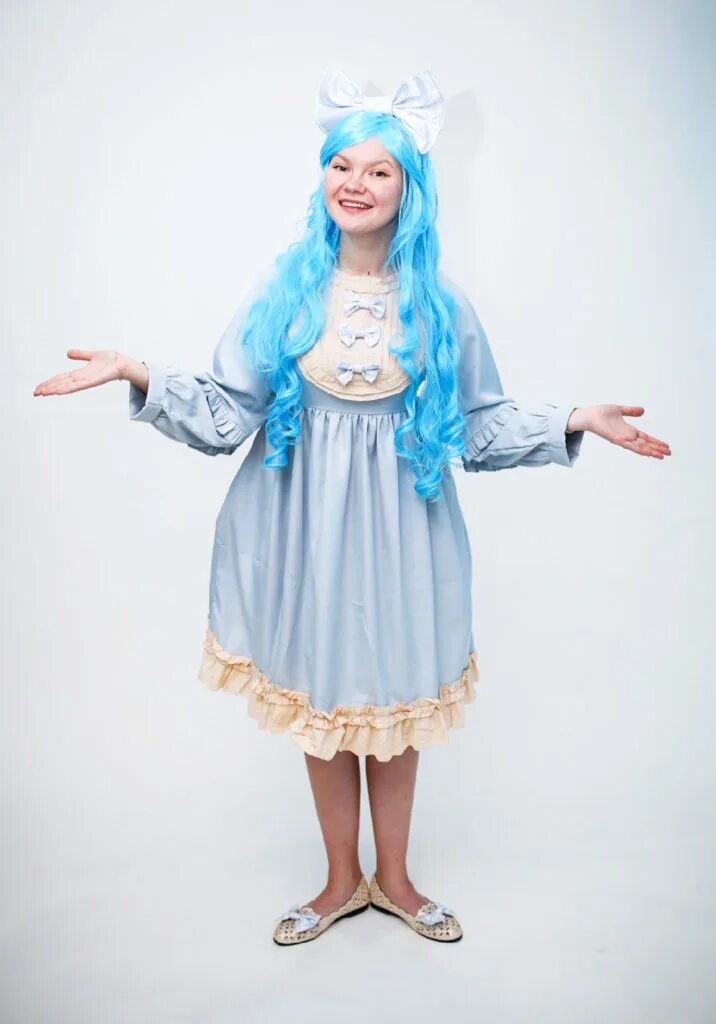 Найти фотографии с дня рождения ребенку девочки бумажная дискотека. Костюм королева золотая. Снежная королева аниматор. Аниматоры на день рождения 10 лет. Мальвина из буратино.