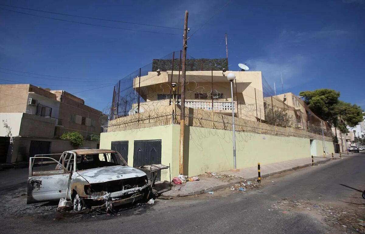 Нападение на ливию. Российское посольство в Ливии. Посольство РФ В Ливии 2023. Посольство РФ В Триполи. Посольство РФ В Ливии 1986.