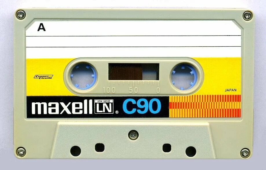 Программы кассет. Аудиокассеты Максел c90. Кассеты 80-х годов Maxell. Аудиокассета Maxell Ln c 60 вкладыш. Кассета Maxell Ln c90.