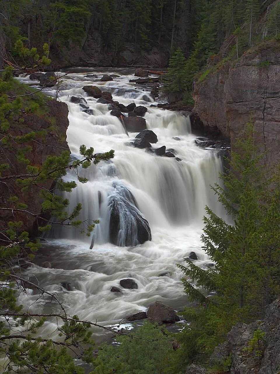 Сумерки водопад. Йеллоустоун. Водопад Сумерки. Лас Вегас водопад. Firehole.