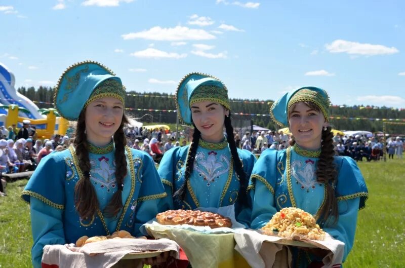 Погода в татарском сугутах. Батыревский район село Сугуты. Сабантуй татарские Сугуты Чувашии. Татарские деревни в Чувашии. Батыревский Сабантуй.