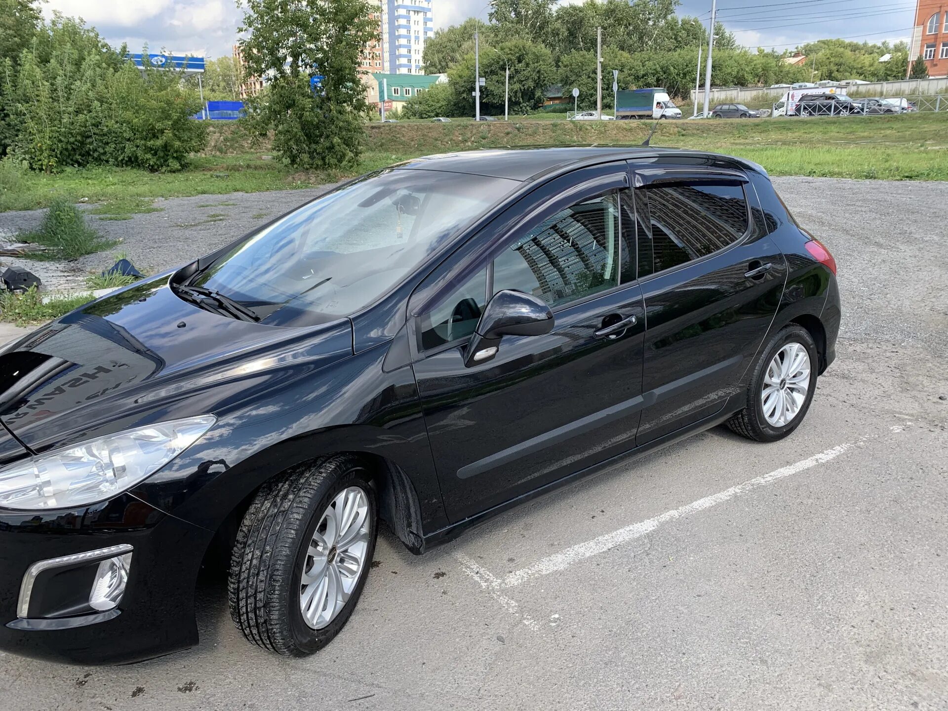 Пежо 308 черный. Пежо 308 хэтчбек черный. Пежо 308 хэтчбек черный. Пежо 308 хэтчбек черный. Пежо 308 1 рестайлинг.
