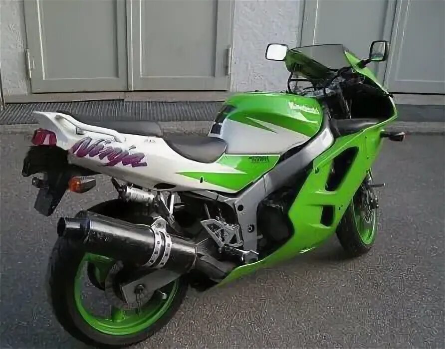 Kawasaki zx6r 1996. Кавасаки 1996. Кавасаки 1996. Кавасаки ниндзя 600 черный. Кавасаки ниндзя 600 1996.