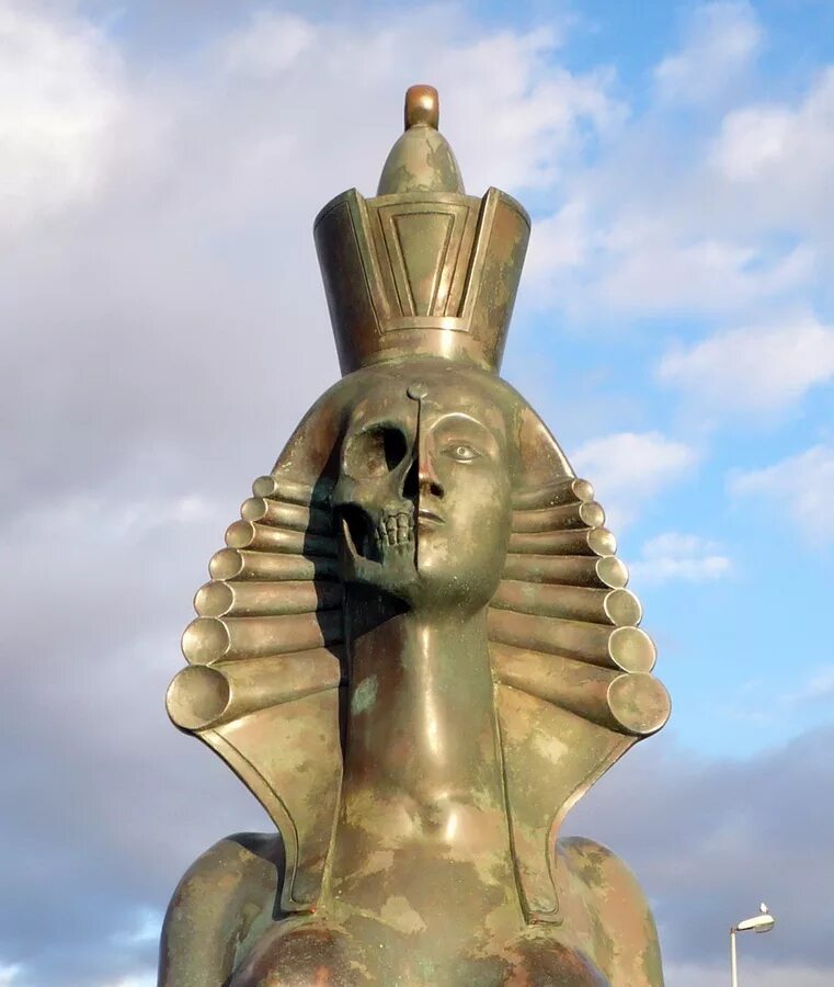 сфинксы на набережной робеспьера в санкт-петербурге. сфинксы шемякина. памятник жертвам политических репрессий санкт-петербург сфинкс. жертвам политических репрессий шемякин санкт петербург. сфинксы шемякина.