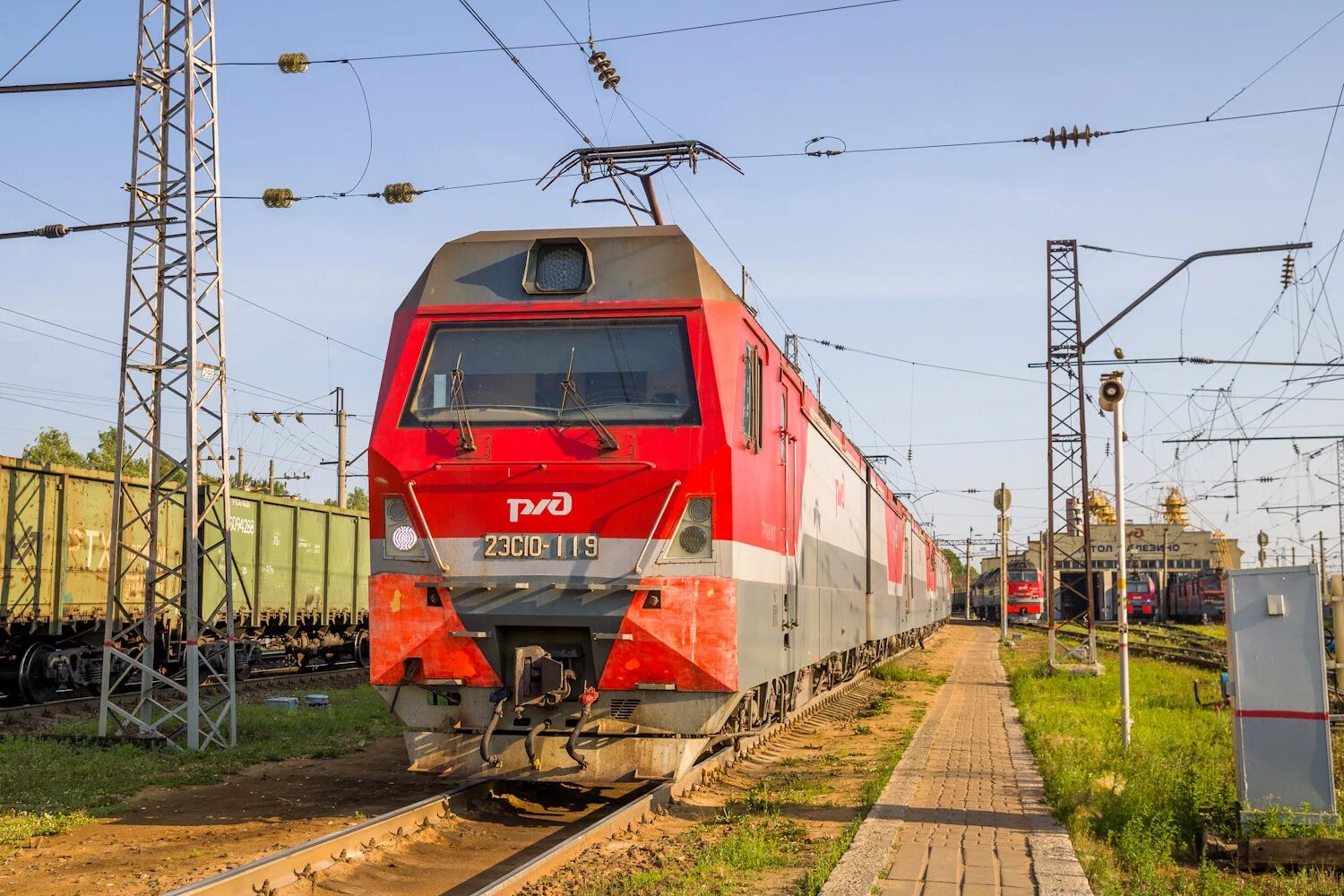 Локомотив 2010. Эп1 002. Пассажирские балезино. Пассажирские балезино. Смена локомотива тэп 70 на эп1м.