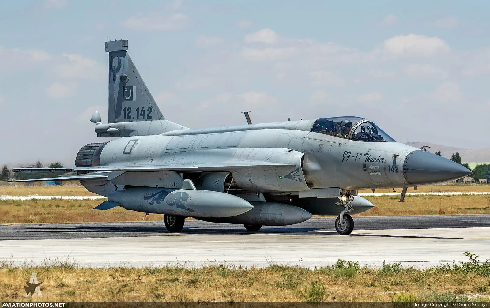 JF 17 истребитель. JF-17 Thunder Block. JF-17. Пакистанский истребитель JF-17. Самолет 17 апреля