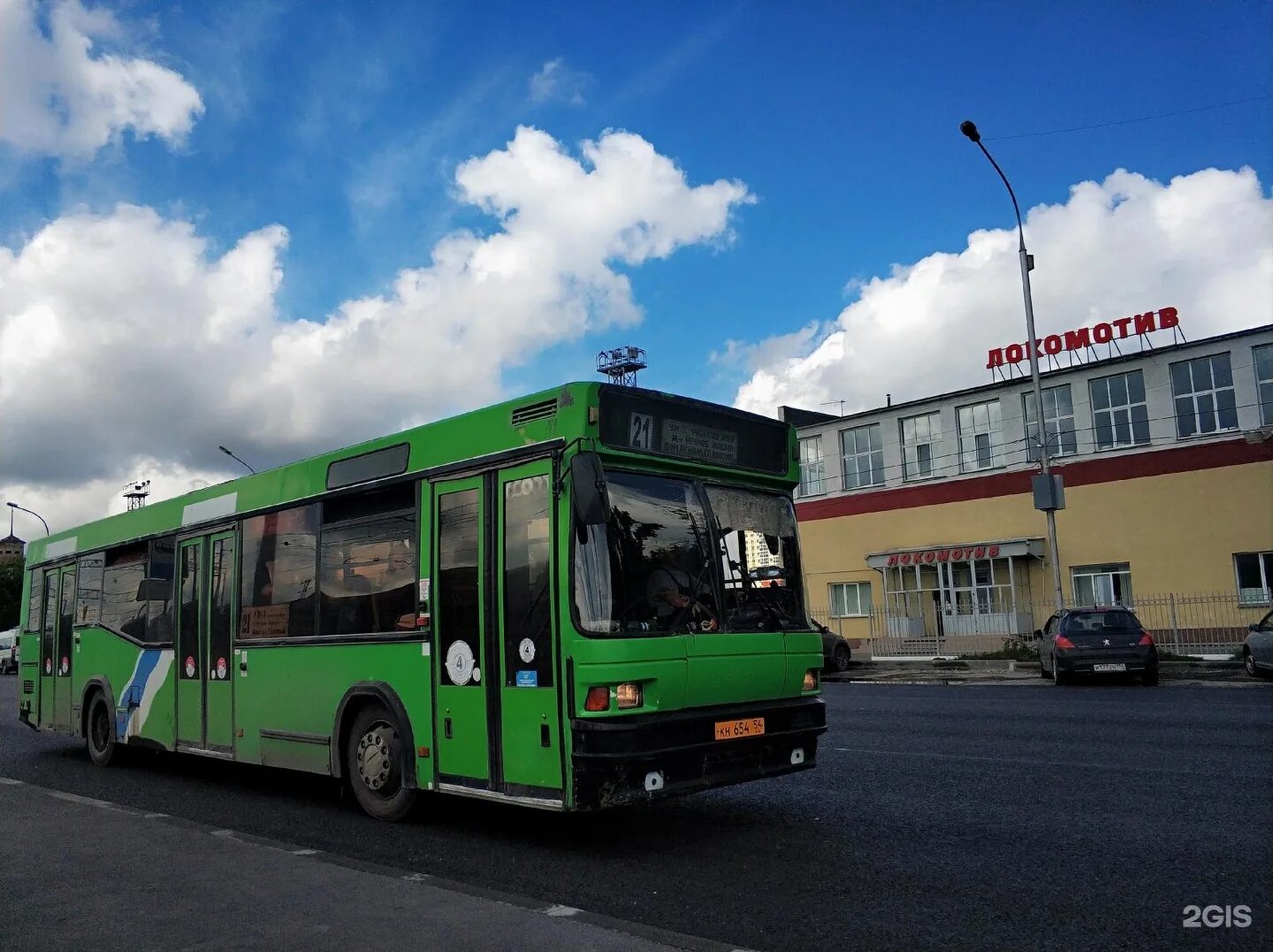 Новосибирский автобус. Загородный автобус. Автобус фото. МАЗ 104 Новосибирск. 21 б автобус