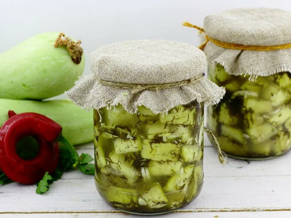 Кабачки кружочками на зиму рецепты. Кабачки на зиму. консервированные кабачки. кабачки на зиму вкусные. кабачки под грибы на зиму.