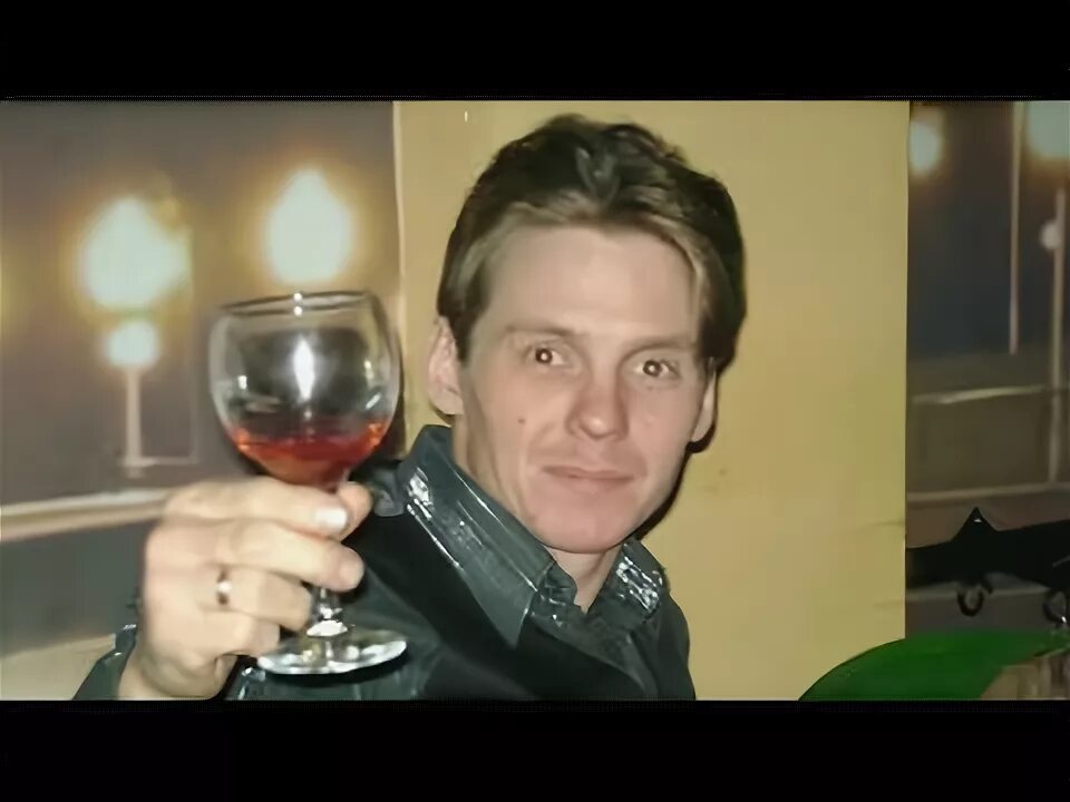 Сборник 147 поп шансон. Бокал шансон. Бокал шансон. Играющие бокалы. Девушка с вином.