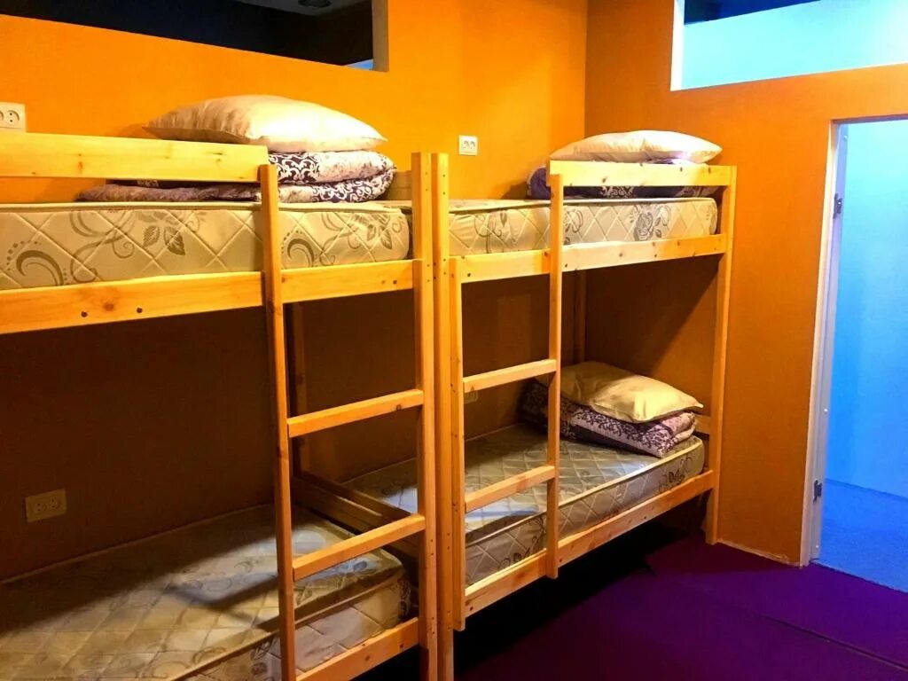 Хостел апельсин. Хостел алматы. хостел апельсин москва. fox park hostel алматы.