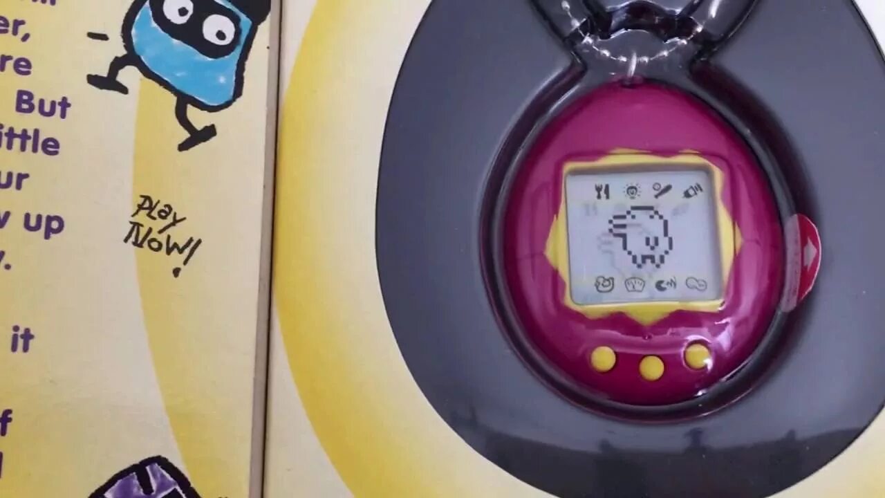 Тамагочи песня speed. Тамагочи p1. Тамагочи принцесса. Tamagotchi p1 Yellow. Тамагочи Тадаши.