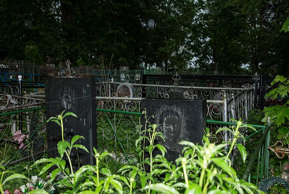 Маленькое кладбище. Кладбище, именуемом Карафа. На большом кладбище, именуемом Карафа. Почему названо кладбище