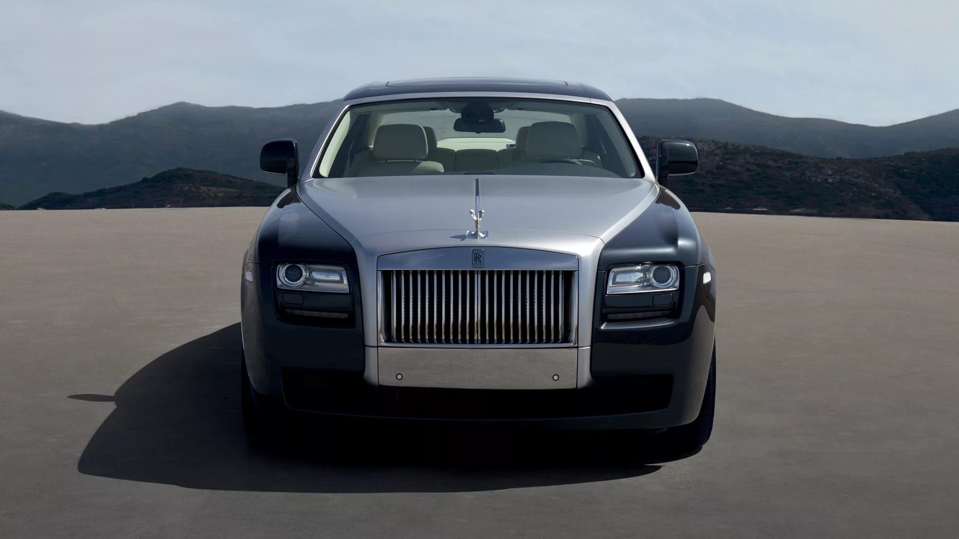 Роллс ройс 5. Rolls Royce Ghost 2014. Rolls Royce Ghost. Роллс Ройс 2010. Rolls Royce Ghost 2009.